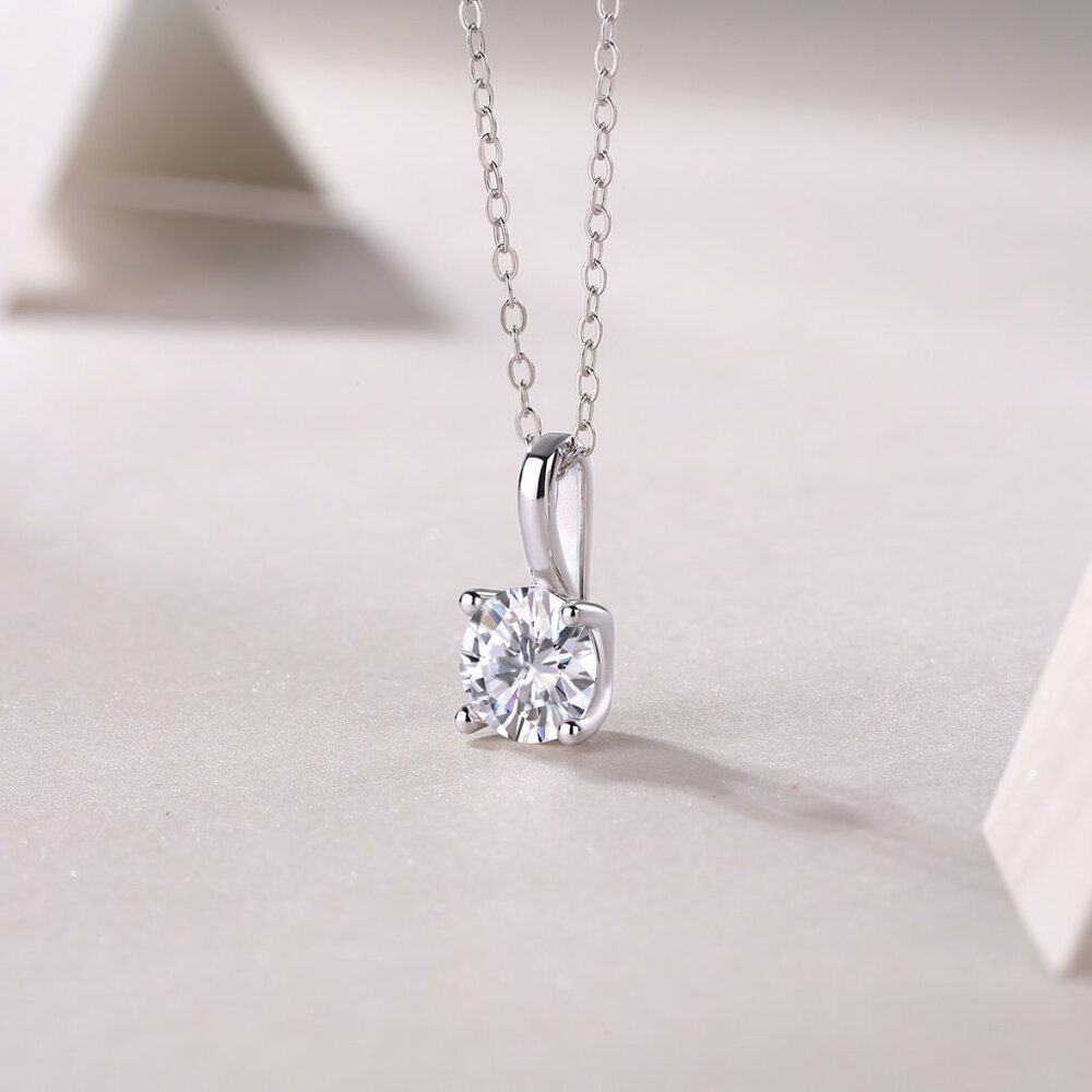 925 sterling silver moissanite necklace